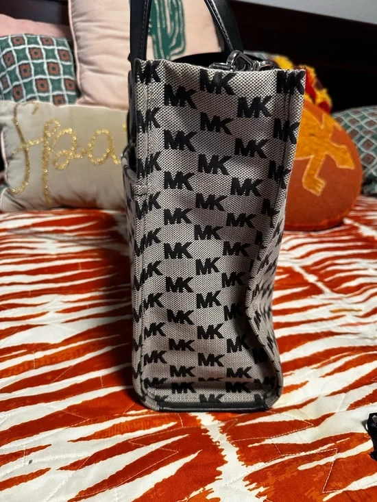 Michael Kors Black and Gray Logo Tote with Shoulder Strap - Picture 3 of 8